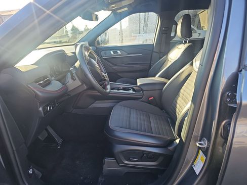 Used 2025 Ford Explorer ST-Line image 10