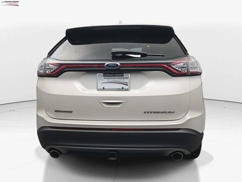 Used 2018 Ford Edge Titanium w/ Technology Package image 8