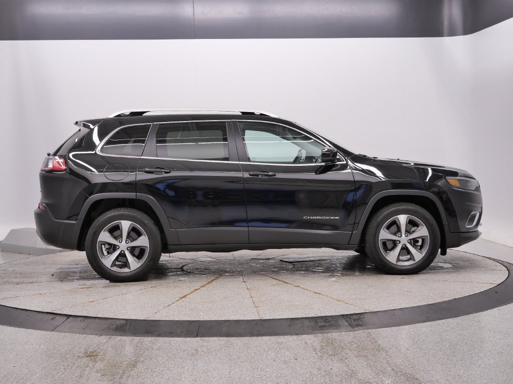 Certified 2021 Jeep Cherokee Limited w/ Elite Package AWD/4WD image 8