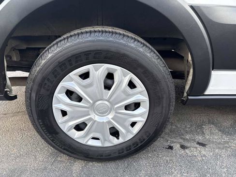 Used 2023 Ford Transit 350 XLT image 13