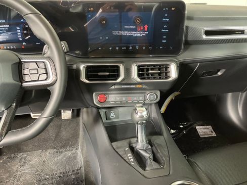 New 2025 Ford Mustang Premium image 27