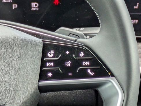 Used 2025 Audi Q5 Premium w/ Convenience Package image 22