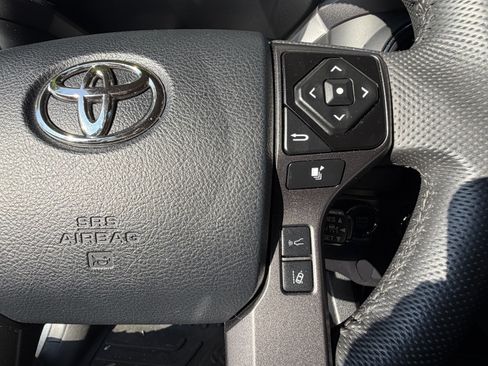 Used 2023 Toyota Tacoma TRD Off-Road AWD/4WD image 20