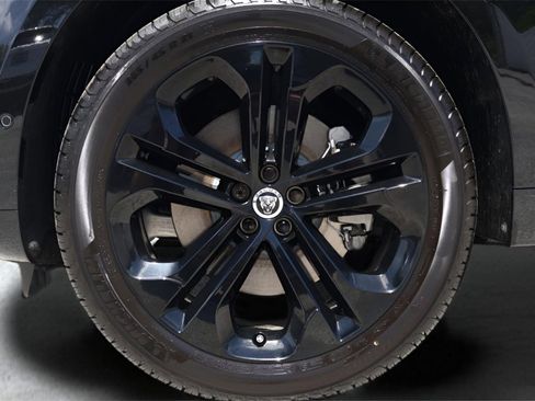 New 2026 Jaguar F-PACE R-Dynamic S image 9