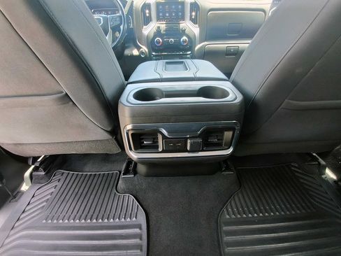 Used 2021 GMC Sierra 1500 Elevation w/ Preferred Package AWD/4WD image 9