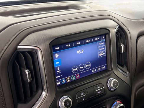 Used 2021 GMC Sierra 2500 Denali image 14