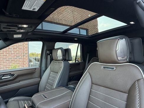 Used 2025 GMC Yukon Denali Ultimate image 26