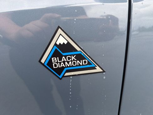Used 2024 Ford Bronco Black Diamond AWD/4WD image 12