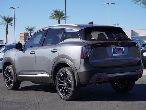 New 2026 Nissan Kicks SR FWD image 3
