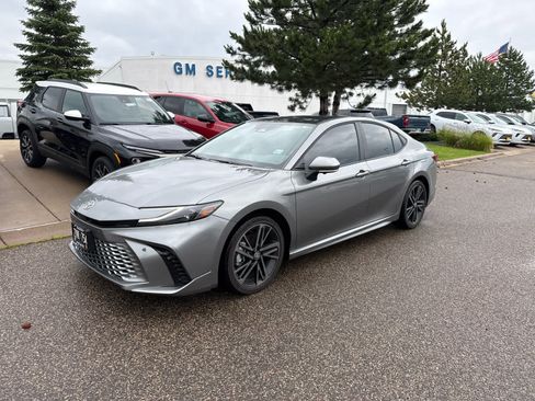 Used 2026 Toyota Camry XSE w/ Premium Plus Package AWD/4WD image 3