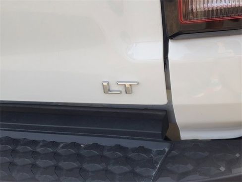 Used 2024 Chevrolet Colorado LT w/ LT Convenience Package III image 6