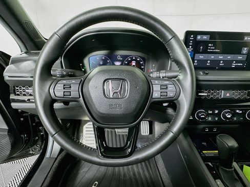 Used 2025 Honda Accord Sport image 15