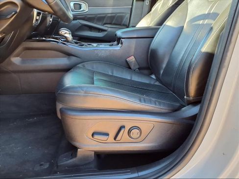 Used 2022 Kia Sorento SX image 28