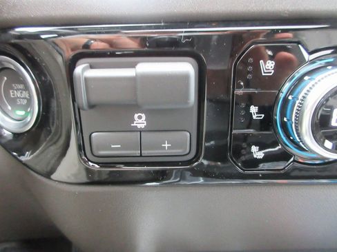 New 2026 GMC Sierra 3500 SLT w/ SLT Premium Package image 21