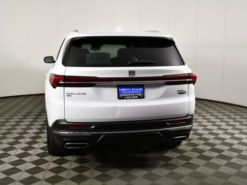 Used 2025 Buick Enclave Preferred AWD/4WD image 7