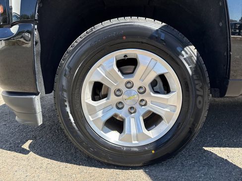 Used 2018 Chevrolet Silverado 1500 LT w/ All Star Edition AWD/4WD image 27