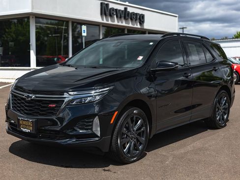 Used 2023 Chevrolet Equinox RS w/ RS Leather Package AWD/4WD image 5