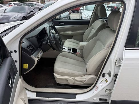 Used 2012 Subaru Outback 2.5i w/ Alloy Wheel Pkg AWD/4WD image 12