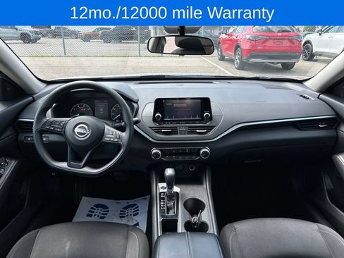 Used 2024 Nissan Altima 2.5 S FWD image 14