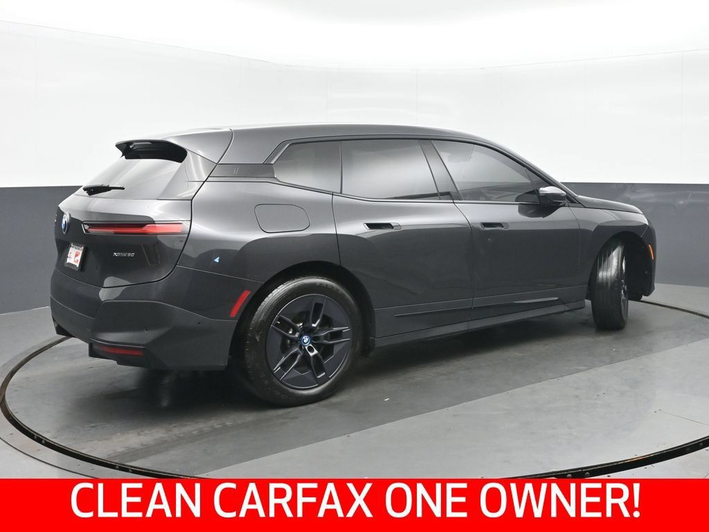 Used 2024 BMW iX xDrive50 w/ Convenience Package AWD/4WD image 3