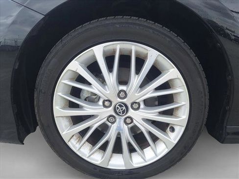 Used 2020 Toyota Camry XLE FWD image 19