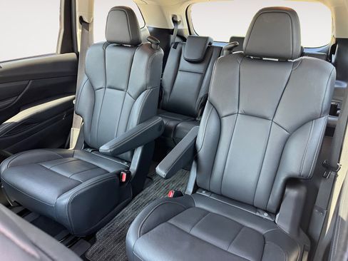 Certified 2023 Subaru Ascent Limited w/ Technology Package AWD/4WD image 14