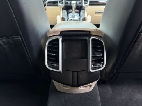 Used 2016 Porsche Cayenne S AWD/4WD image 37