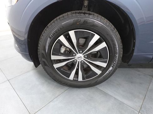 Used 2023 Volvo XC60 B5 Core image 29