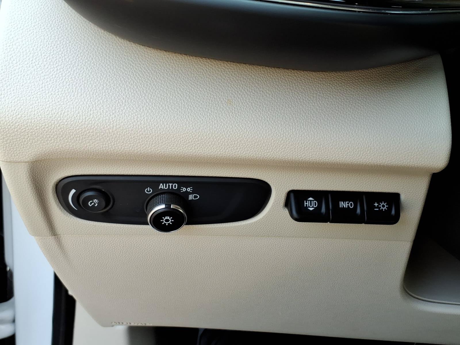 Certified 2023 Buick Envision Avenir AWD/4WD image 16