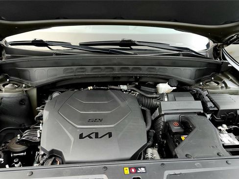 Used 2022 Kia Telluride S image 14