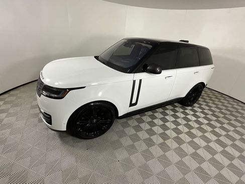 Certified 2023 Land Rover Range Rover Autobiography image 9
