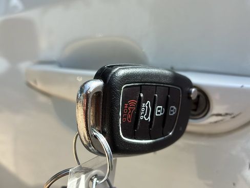Used 2019 Hyundai Tucson SE FWD image 37
