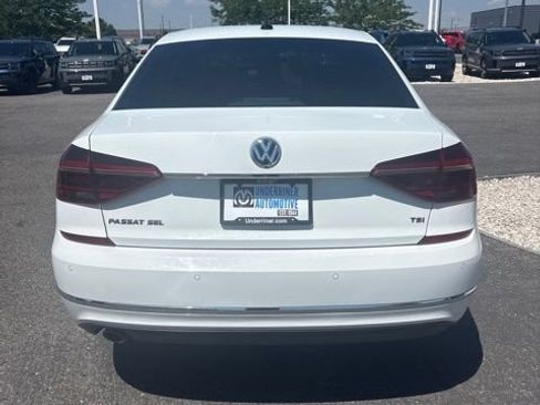 Used 2017 Volkswagen Passat 1.8T SEL Premium FWD image 4
