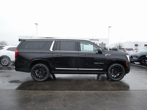 New 2026 GMC Yukon XL Denali w/ Sun & Power Step Package AWD/4WD image 2