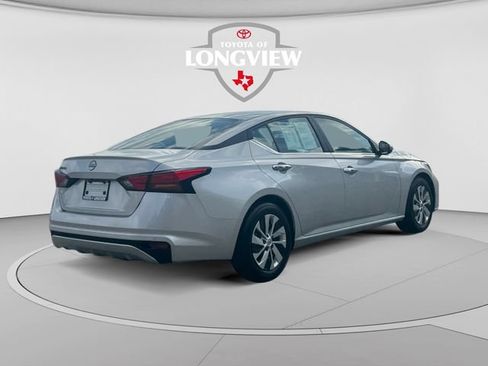 Used 2023 Nissan Altima 2.5 S FWD image 5