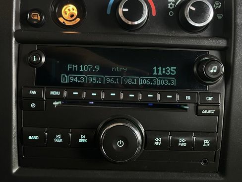 Used 2017 Chevrolet Express 3500 LT w/ LT Preferred Equipment Group image 32