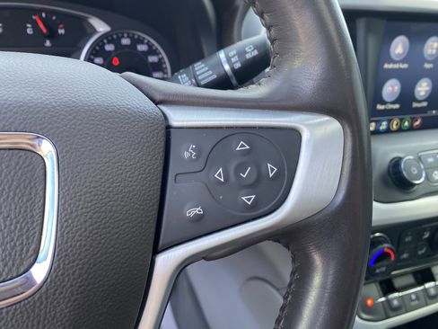 Used 2021 GMC Acadia SLT image 20