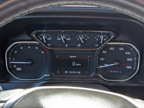 Used 2021 GMC Sierra 1500 SLT w/ SLT Premium Package AWD/4WD image 11