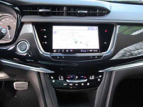 Certified 2024 Cadillac XT6 Sport w/ Technology Package image 29