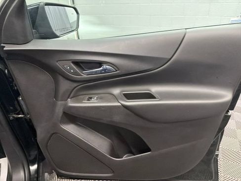 Used 2022 Chevrolet Equinox LT FWD image 18