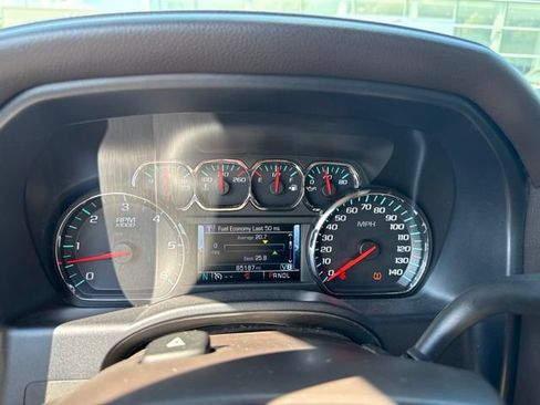 Used 2017 GMC Sierra 1500 SLT w/ SLT Premium Package AWD/4WD image 8