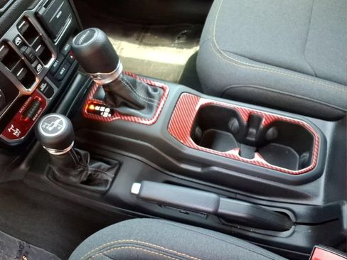 Used 2024 Jeep Gladiator Sport AWD/4WD image 12