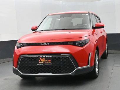 Used 2024 Kia Soul LX w/ LX Technology Package