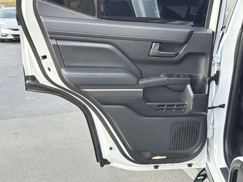 Used 2025 Toyota 4Runner SR5 image 26