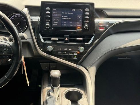 Certified 2021 Toyota Camry SE FWD image 15