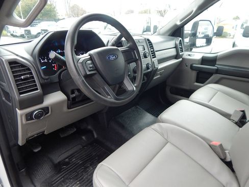 Used 2019 Ford F350 XL w/ Power Equipment Group image 18