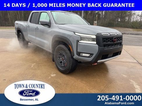 Used 2025 Nissan Frontier PRO-4X image 1