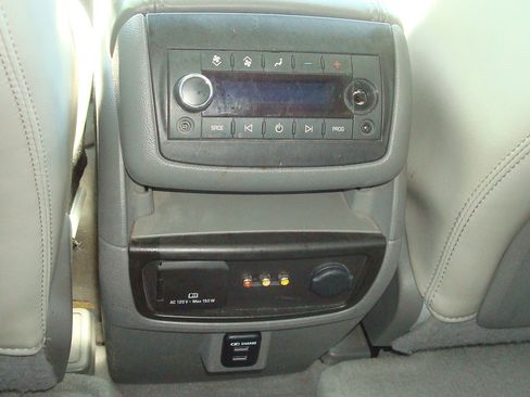 Used 2014 Chevrolet Traverse LT AWD/4WD image 11