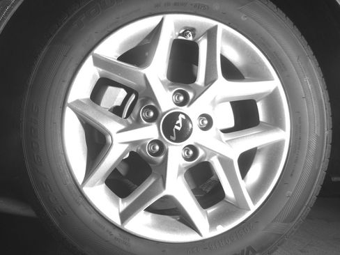 Used 2025 Kia Soul LX w/ LX Technology Package image 11