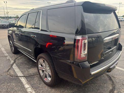 Used 2016 GMC Yukon Denali w/ Open Road Package AWD/4WD image 8